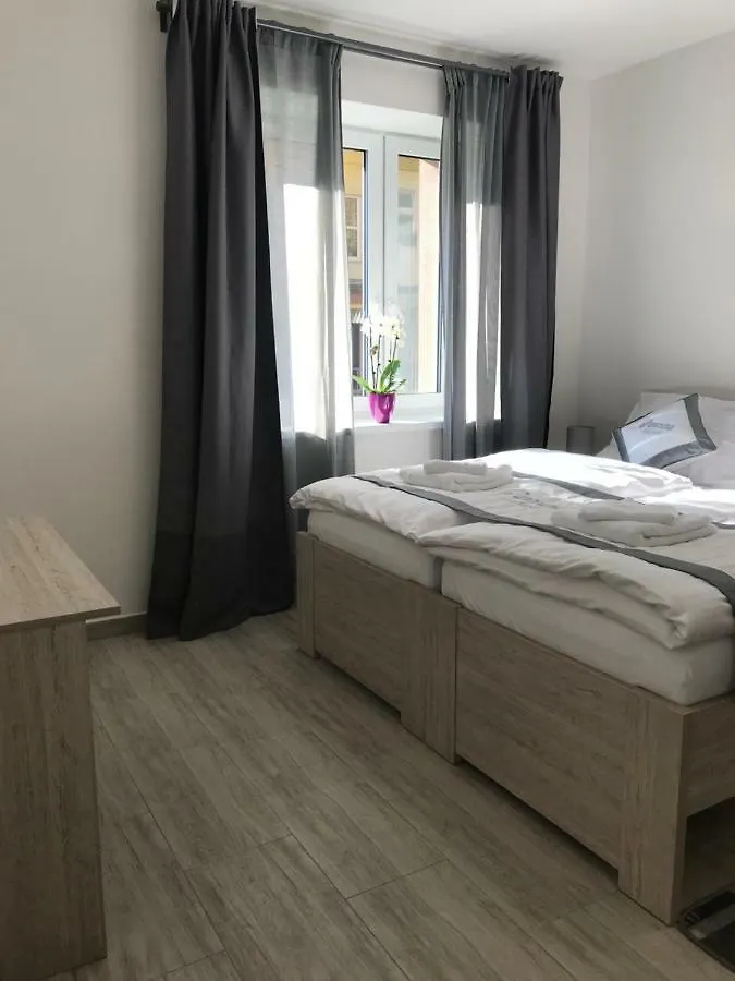 Panorama Apartments Karlsbad Aparthotel